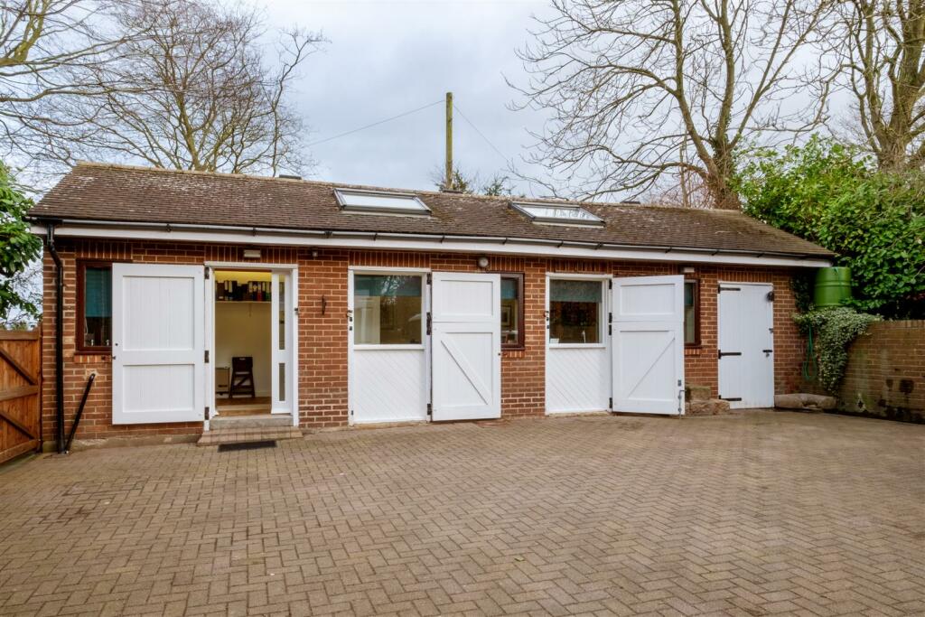 Additional image 18 of Beacon Hill, High Street, Low Pittington