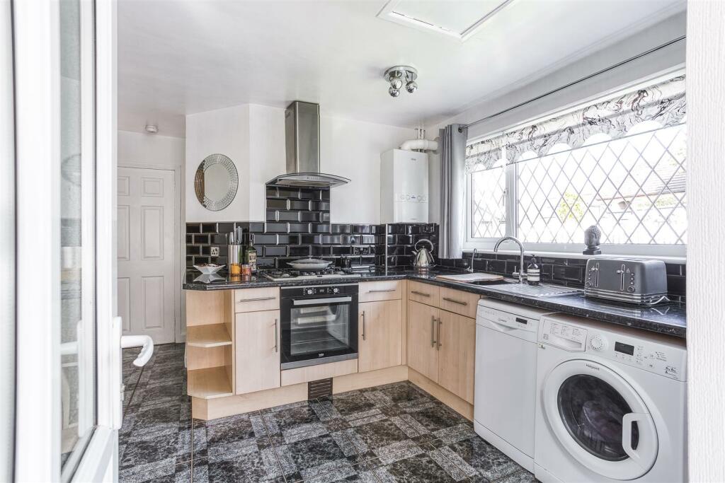 Additional image 8 of Old Hackney Lane, Hackney, Matlock