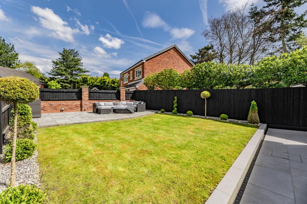 Additional image 9 of Immaculate and spacious family home by Delamere Forest.