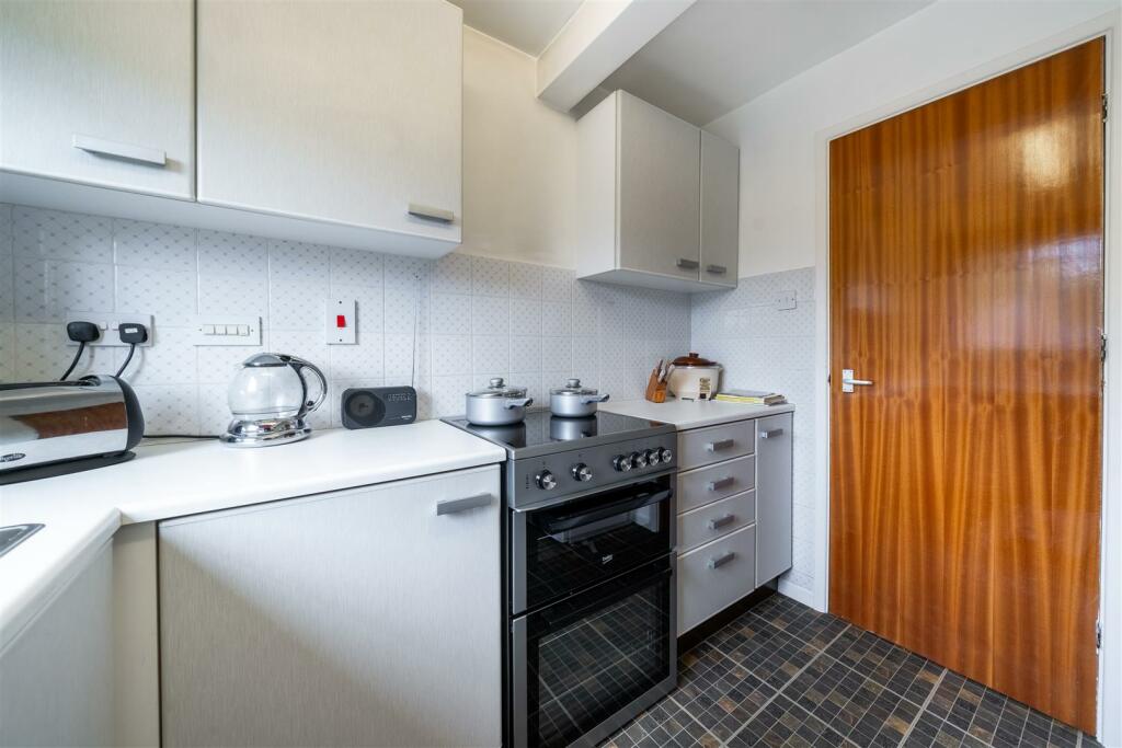 Additional image 9 of 10 Bank Gardens, Matlock, DE4 3WA