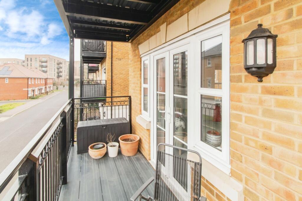 Additional image 15 of 6 Sayers Way, Erith, DA8