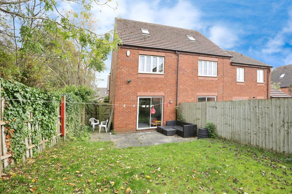 Additional image 11 of Coriolanus Square, Heathcote, Warwick