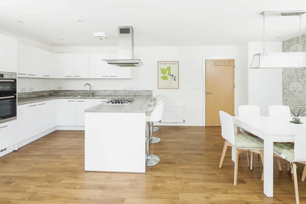 Additional image 11 of Drovers Close, Balsall Common, Coventry