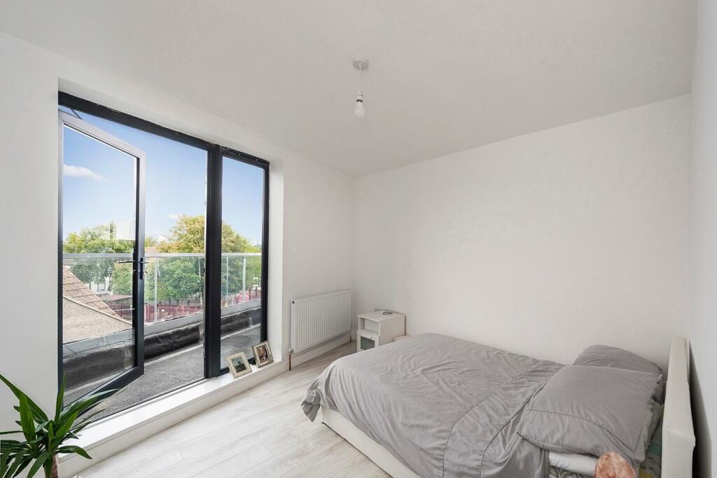 Additional image 16 of Central Avenue, Welling, DA16