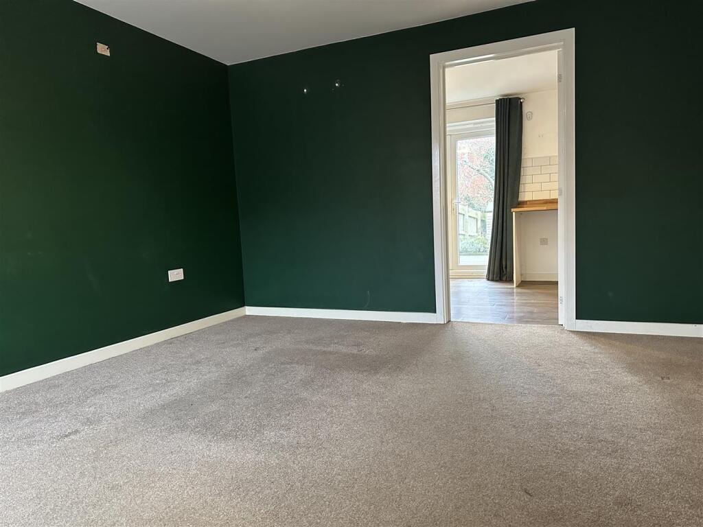 Additional image 2 of Aster Drive, Rugby  ** VACANT & NO UPWARD CHAIN **