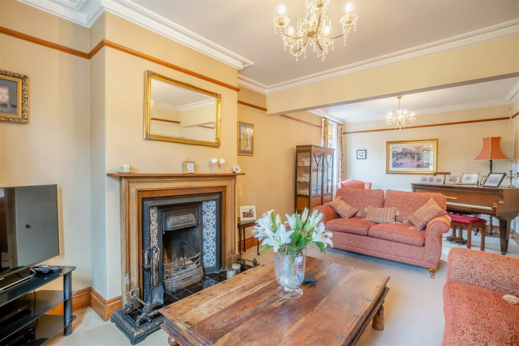 Additional image 4 of A spectacular opportunity to own a Georgian Grade II listed detached property in the heart of the village