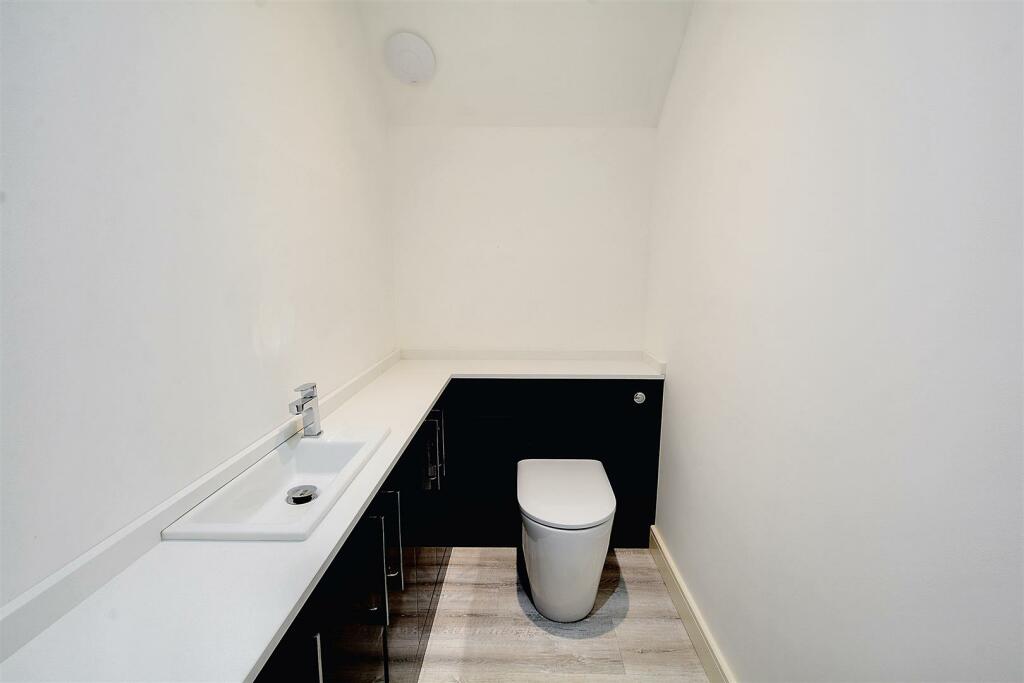 Additional image 10 of Second Avenue, Risley