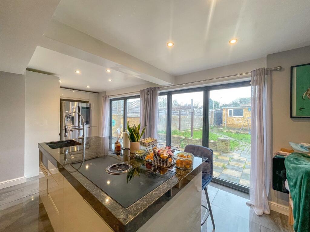 Additional image 13 of Valley Drive, Gravesend, Kent, DA12