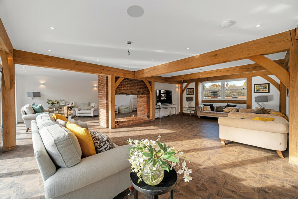 Additional image 8 of 2 Main Street, Rugby, Clifton Upon Dunsmore CV23 0BH