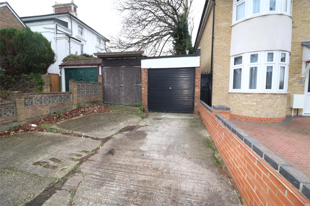 Additional image 13 of Park Crescent, Erith, DA8