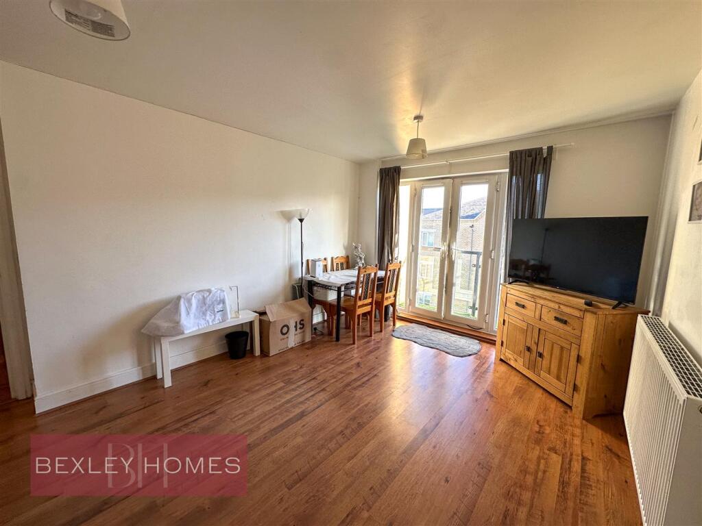 Additional image 12 of Black Eagle Drive, Northfleet