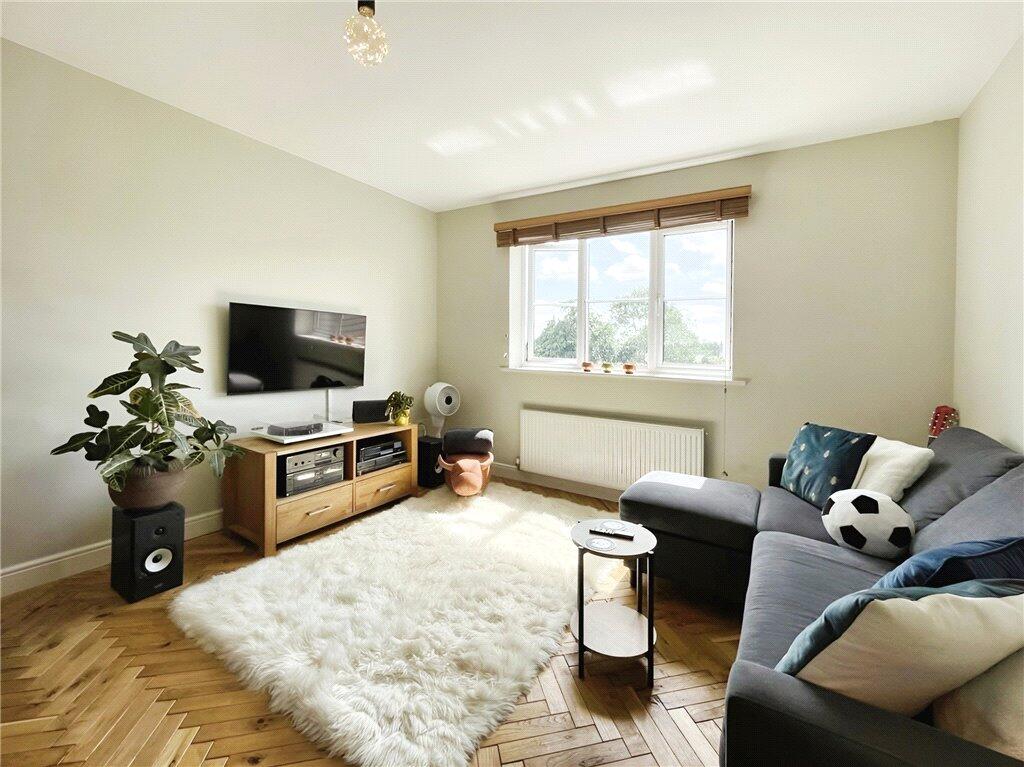 Additional image 19 of Harbourne Close, Kenilworth, Warwickshire