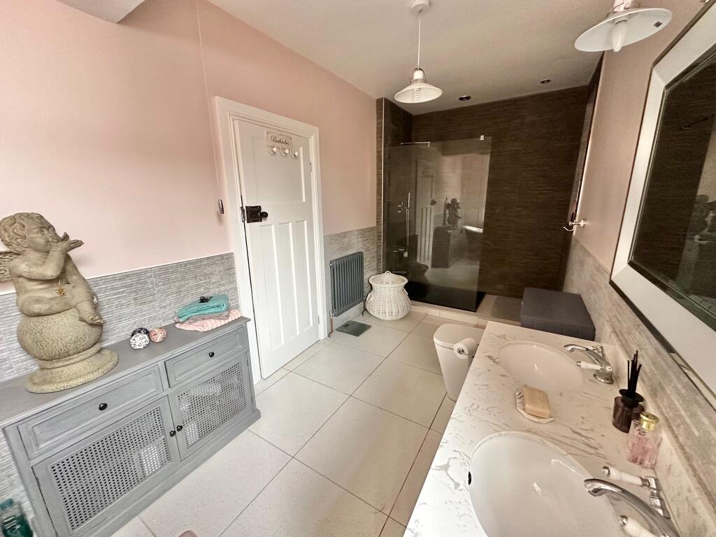 Additional image 36 of Manor Park Road, Nuneaton, CV11