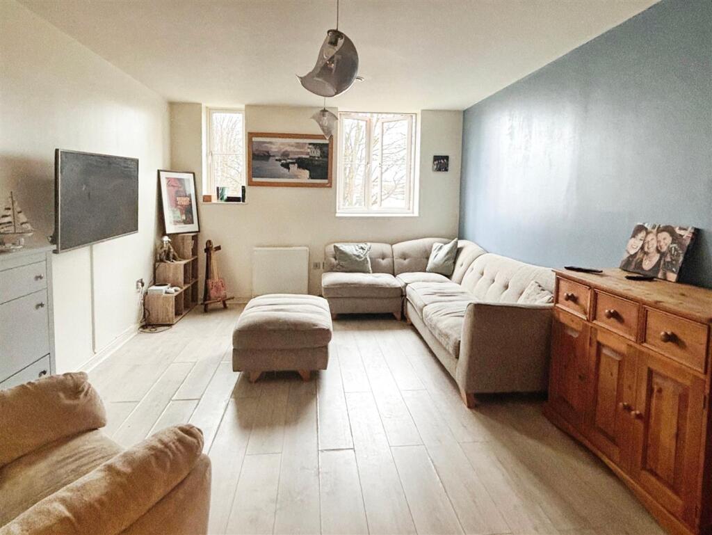 Additional image 9 of Ettington Road, Wellesbourne, Warwick