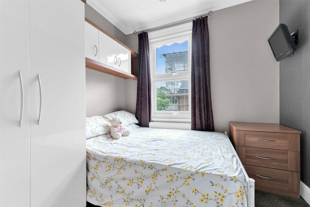 Additional image 7 of Avenue Road, Erith, Kent, DA8