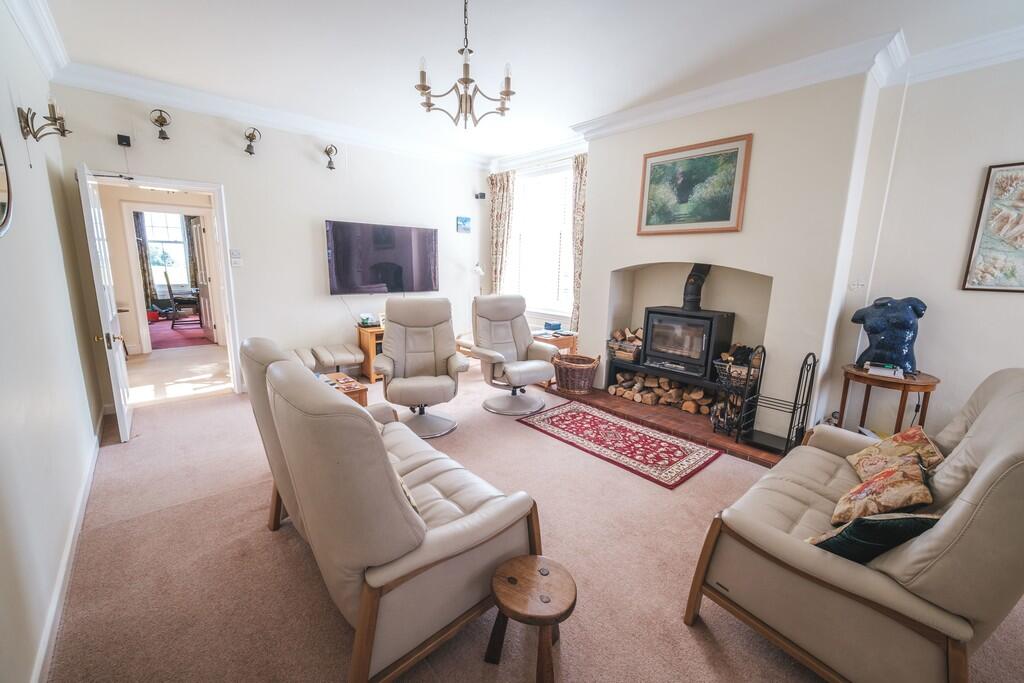 Additional image 5 of Tunstall