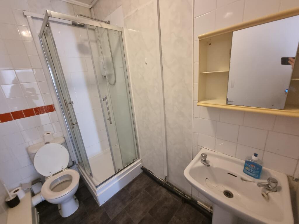 Additional image 7 of Flat 4, 35 Clemens Street, Leamington Spa