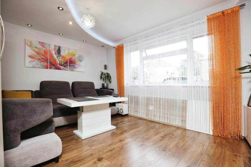 Additional image 4 of Glebe Crescent, Rugby, CV21