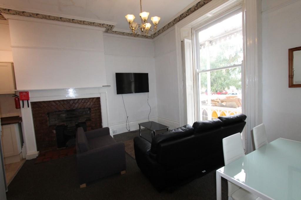 Additional image 4 of Flat 2 23 Leam Terrace,Leamington Spa,CV31