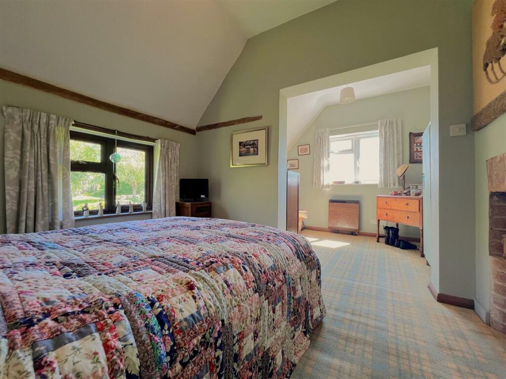 Additional image 22 of The Green, Chesterton, Leamington Spa