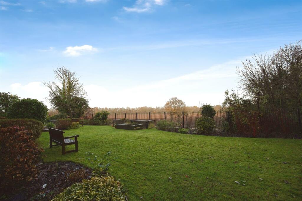 Additional image 19 of Salmon Court, Stratford Road, Wellesbourne, Warwick