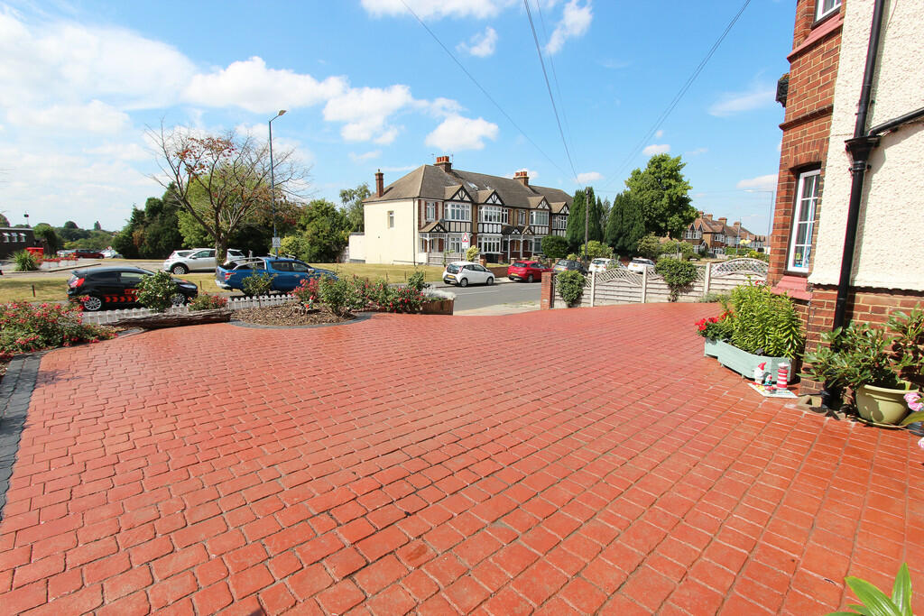 Additional image 42 of Singlewell Road, Gravesend