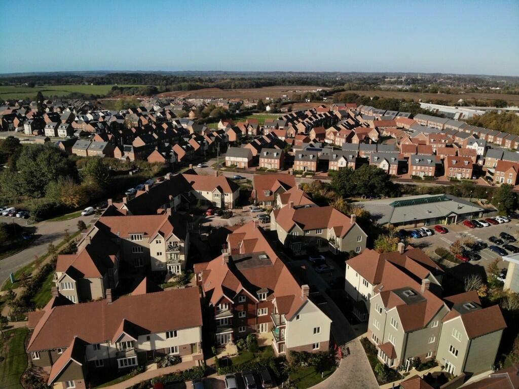 Additional image 13 of Austin Heath
The Grange
Gallagher Square
Warwick
CV34 6NL