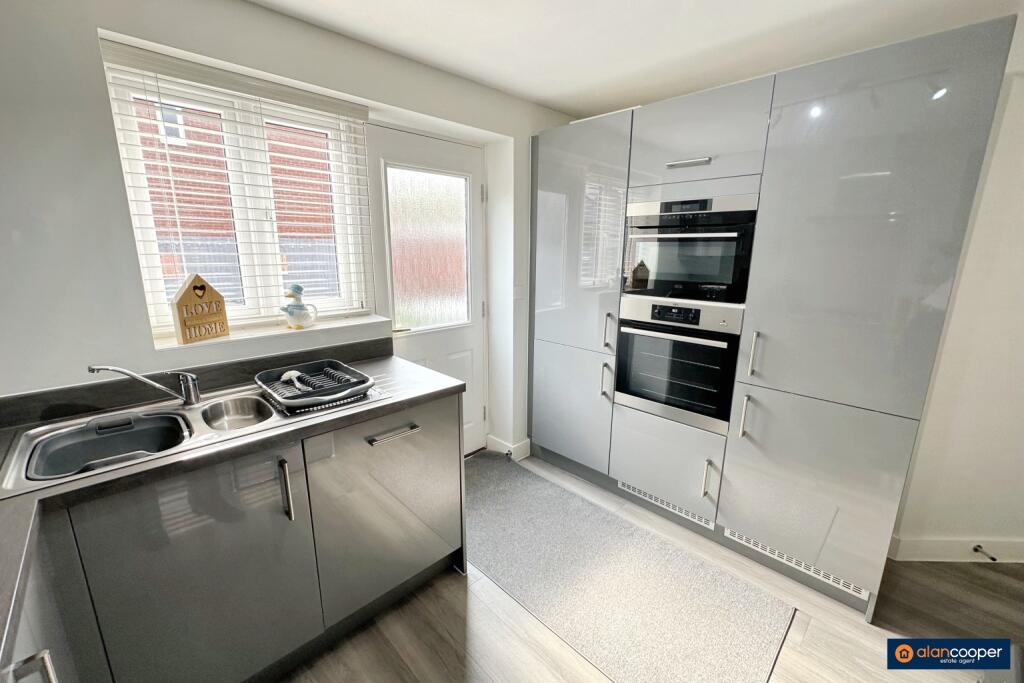 Additional image 7 of Watitune Avenue, Church Fields, Weddington, Nuneaton, CV10 0DG