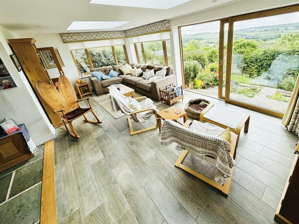 Additional image 15 of School Hill, Napton, Southam