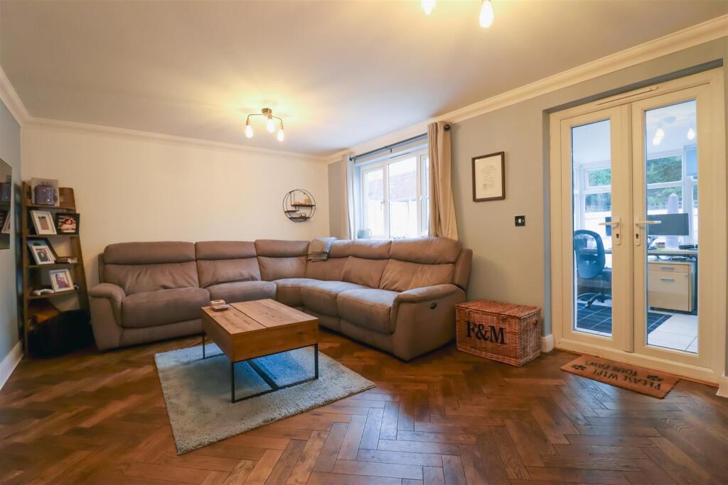 Additional image 17 of Galanos, Long Itchington, Southam