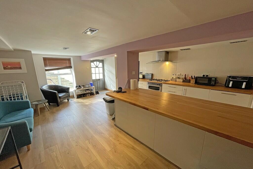 Additional image 8 of Russell Terrace, Leamington Spa