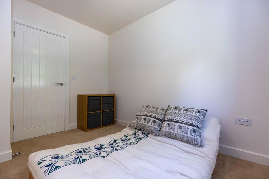 Additional image 14 of Harris Way, Kenilworth, Warwickshire, CV8