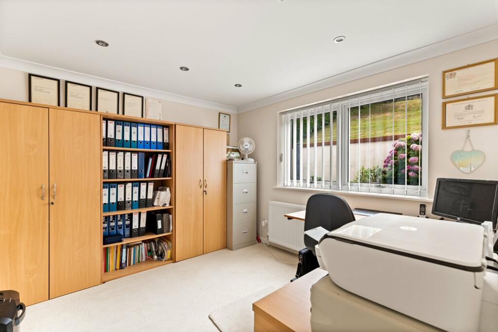 Additional image 13 of Radnor Cliff Crescent, Folkestone, CT20
