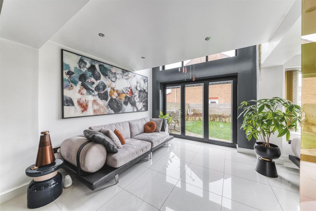 Additional image 32 of Groombridge Crescent, Heatherton Village