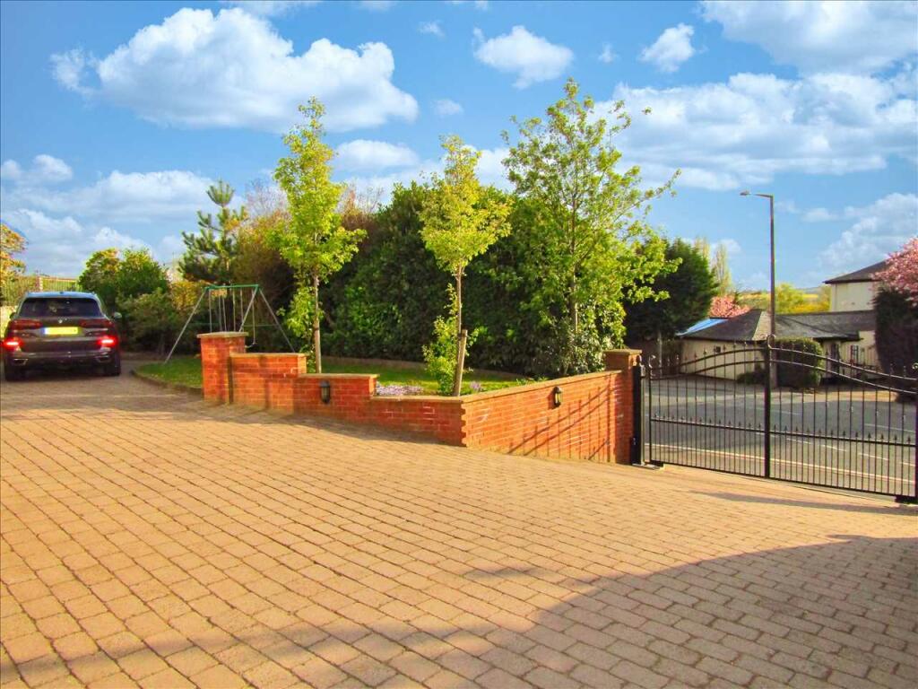 Additional image 31 of Longfield Lane, Ilkeston