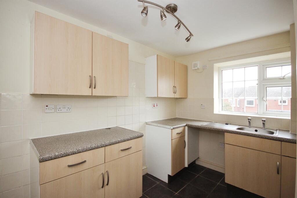 Additional image 3 of Tarquin Close, Willenhall, Coventry