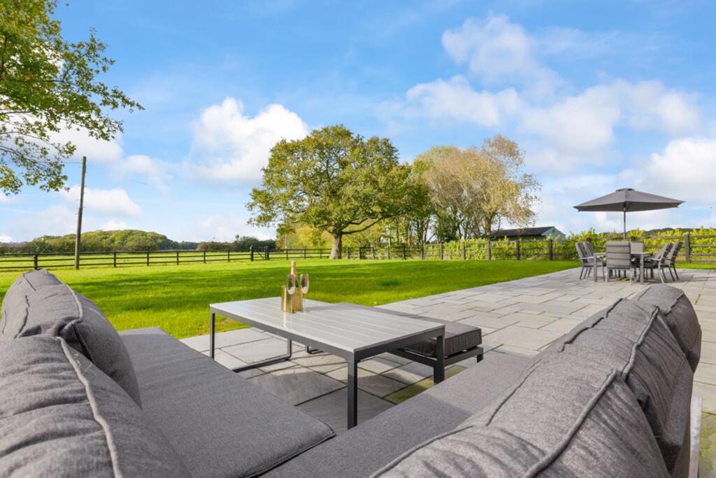 Additional image 3 of Hickhurst Lane, Rushton, CW6