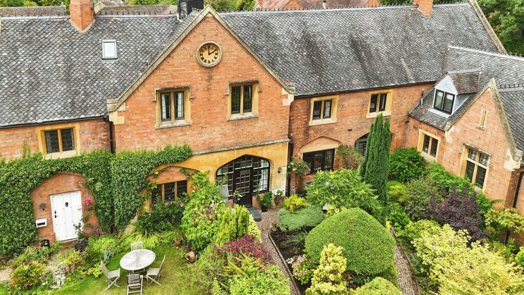 Primary image of Church Road, Snitterfield, Stratford-Upon-Avon