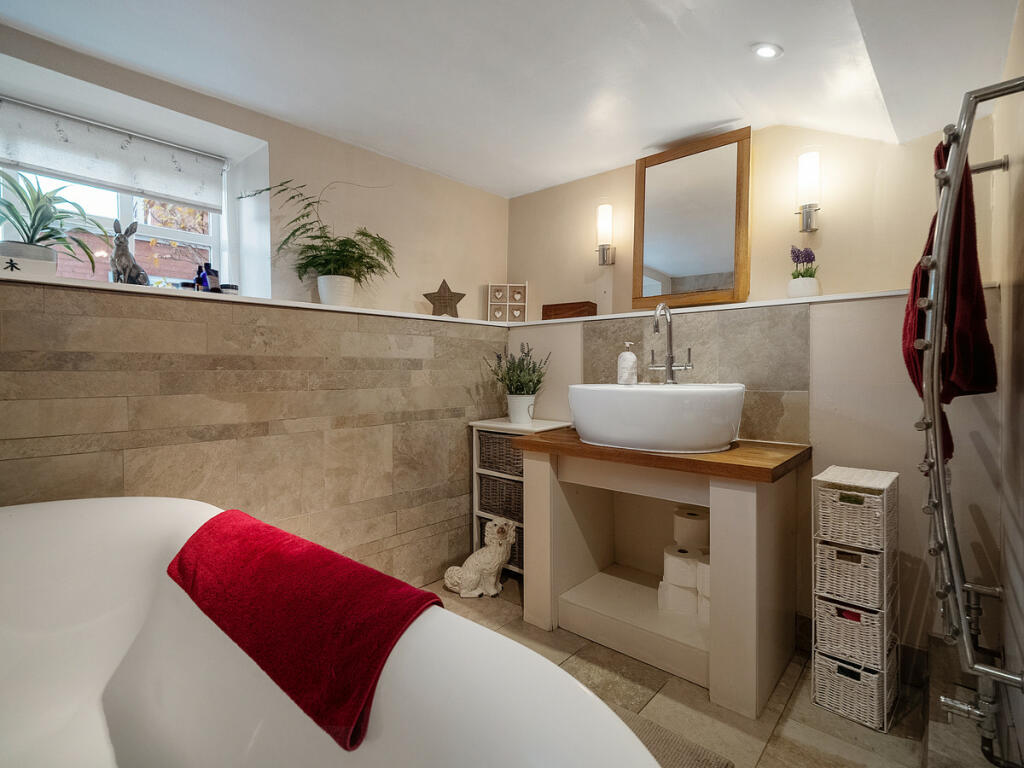 Additional image 10 of Warwick Road, Southam, Warwickshire CV47 0HN