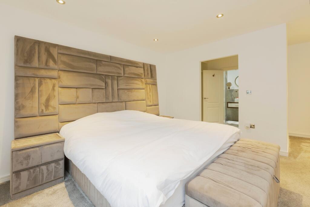 Additional image 8 of Woodland Close, Longfield, Kent, DA3