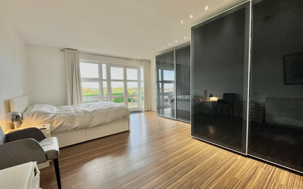 Additional image 9 of Clarendon Avenue, Leamington Spa, Large Penthouse & Roof Terrace