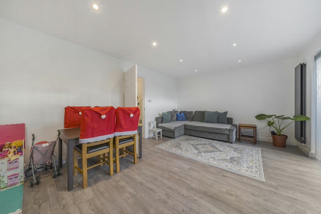 Additional image 9 of Holmesdale Hill, South Darenth, Dartford