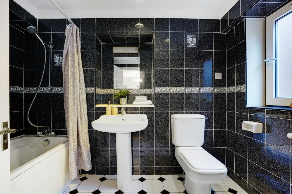 Additional image 29 of Marine Point CT20 2TX