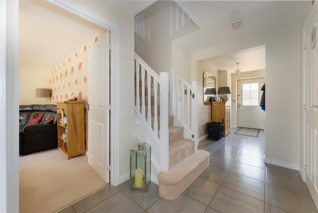 Additional image 4 of Brackley Crescent, Warwick