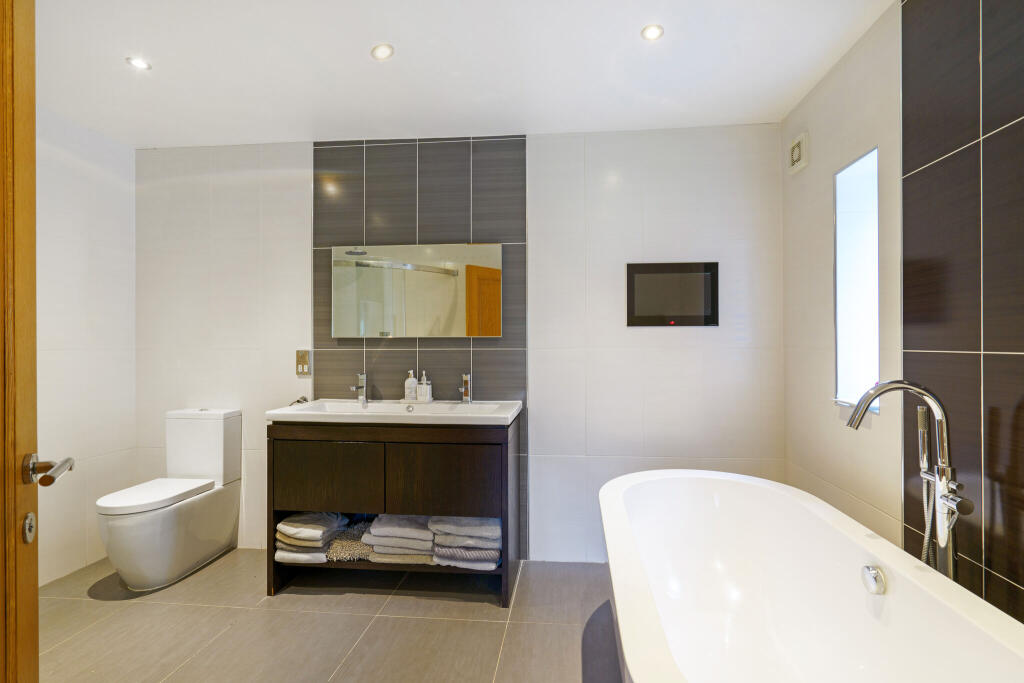 Additional image 10 of Banbury Road, Stratford-Upon-Avon, CV37