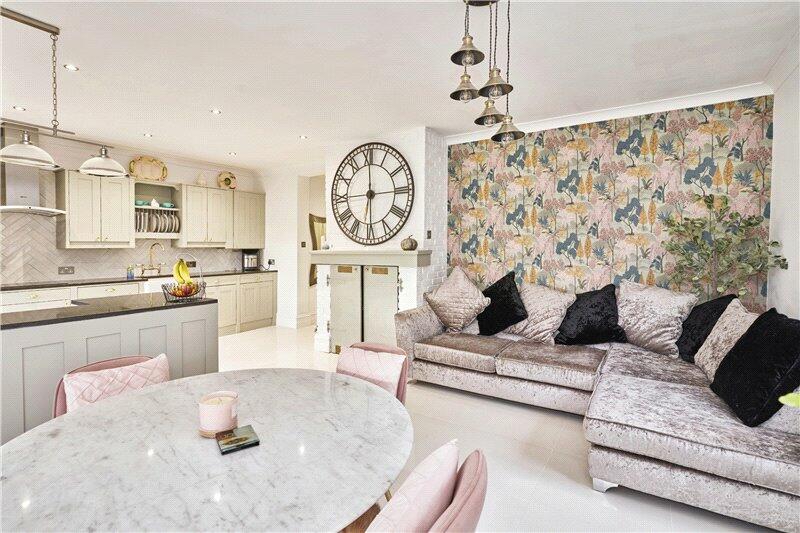 Additional image 28 of Selwyn Crescent, Welling, DA16