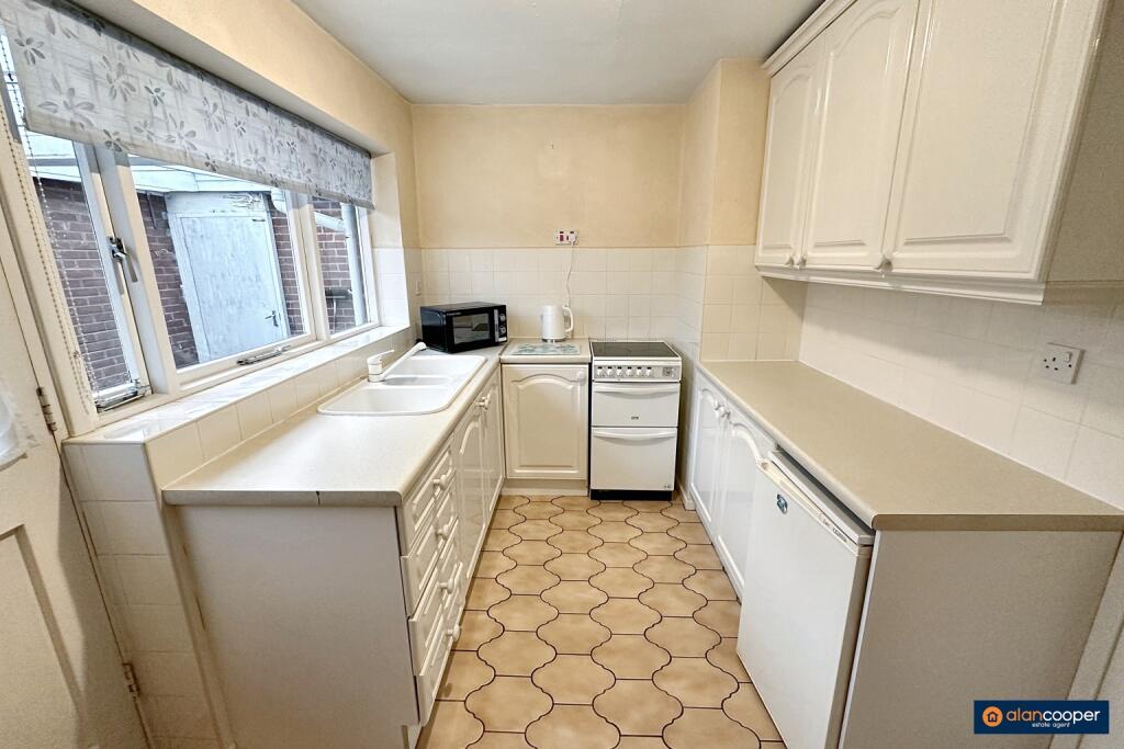 Additional image 5 of Hoylake Close, Whitestone, Nuneaton, CV11 6NJ