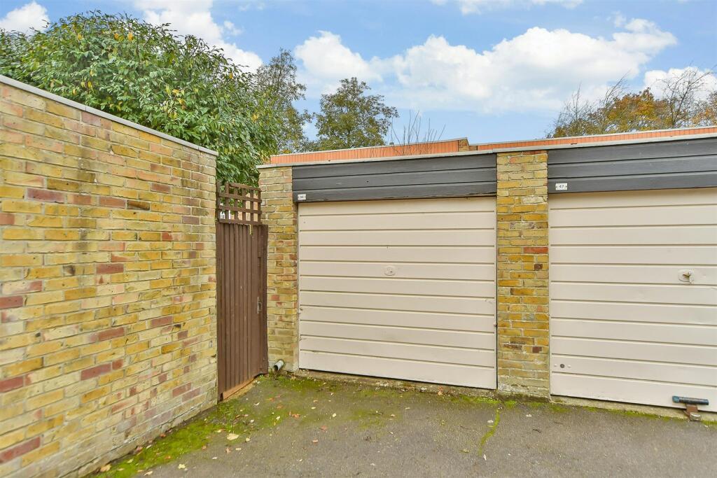 Additional image 8 of Lambardes, New Ash Green, Longfield, Kent