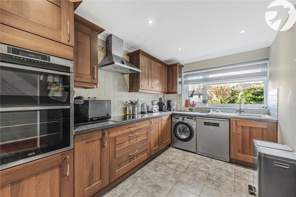 Additional image 16 of Worcester Close, Greenhithe, DA9