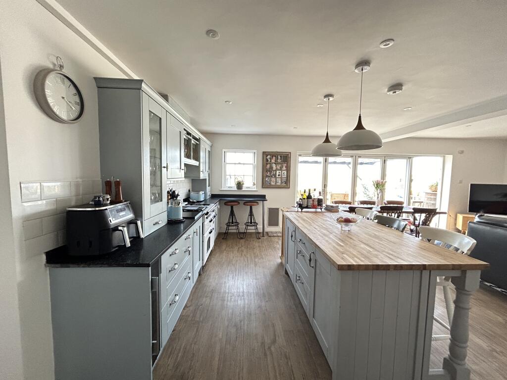Additional image 11 of New Dover Road, Folkestone, CT18